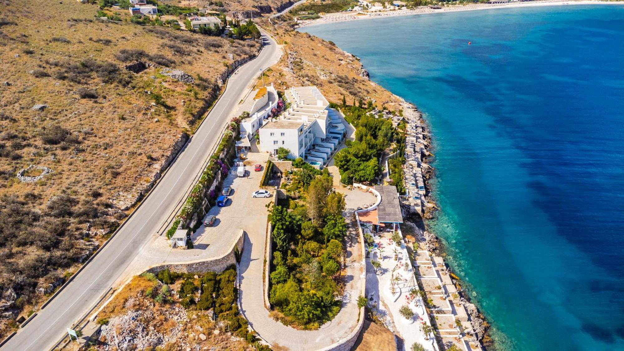 Stone - Adults Only Hotel Qeparo
